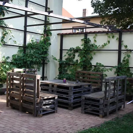 Apartment Ferienwohnung Helene Mit Campingst