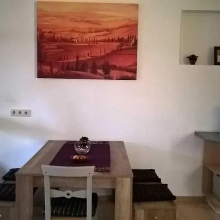 Apartment Ferienwohnung Helene Mit Campingst Bad Blankenburg